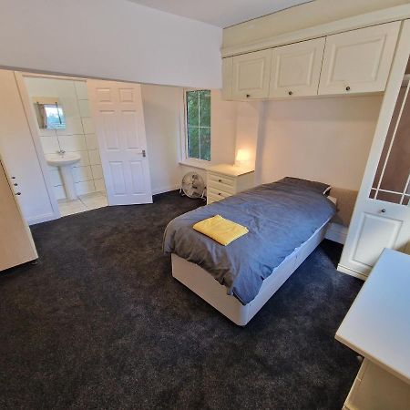 Spectacular Period Property Located In Leicester Bagian luar foto